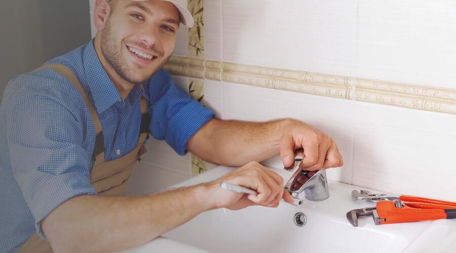 Kitchen Faucet Repair Service in Palm Beach Gardens, FL